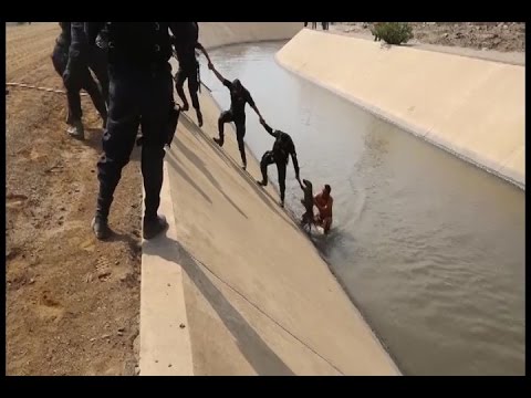 То, на что пришлось пойти полицейским ради спасения щенка, заслуживает только восхищения! То, на что пришлось пойти полицейским ради спасения щенка, заслуживает только восхищения!