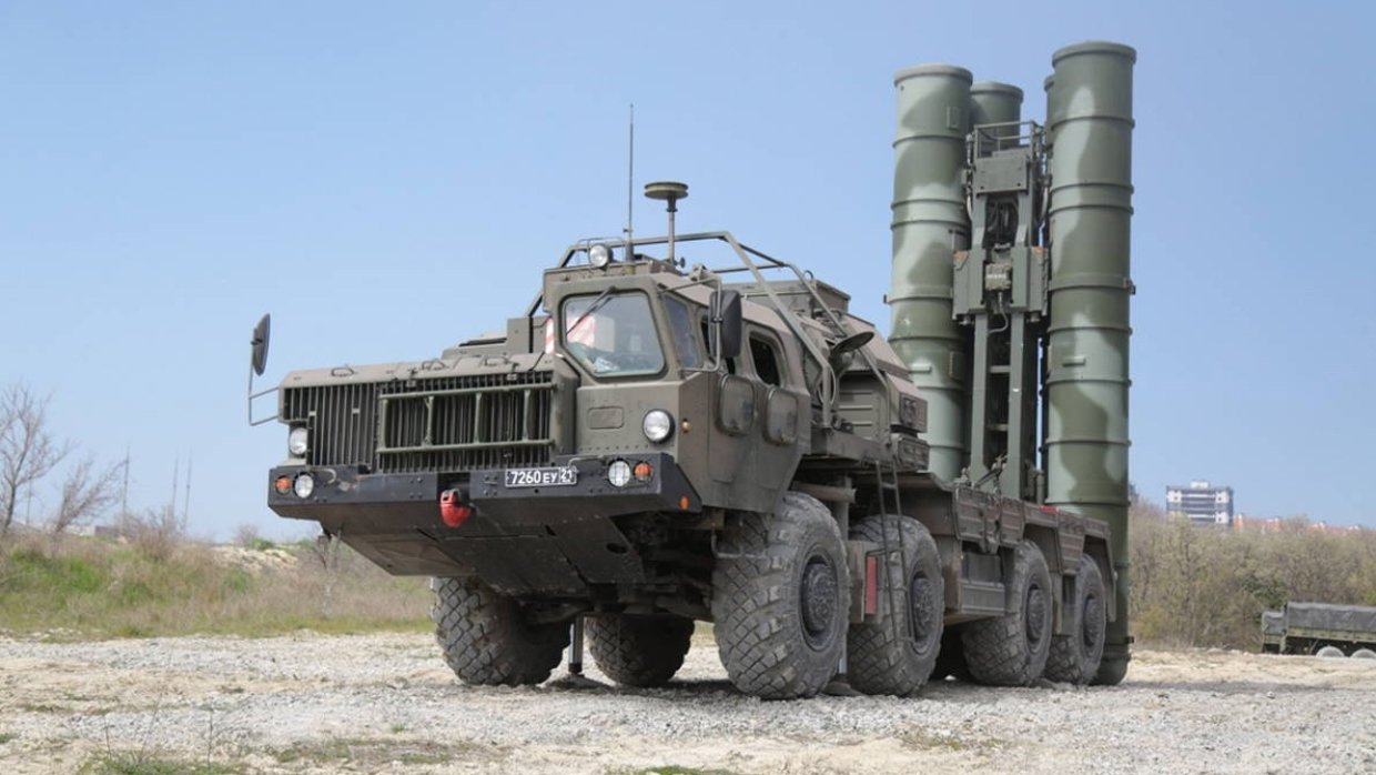 Четвертый дивизион С-400 защитит Крым от массированного удара с воздуха