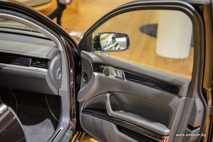 люксовых моделей volkswagen: phaeton или bentley flying spur, которые делают на прозрачном заводе люксовых моделей volkswagen: phaeton или bentley flying spur, которые делают на прозрачном заводе