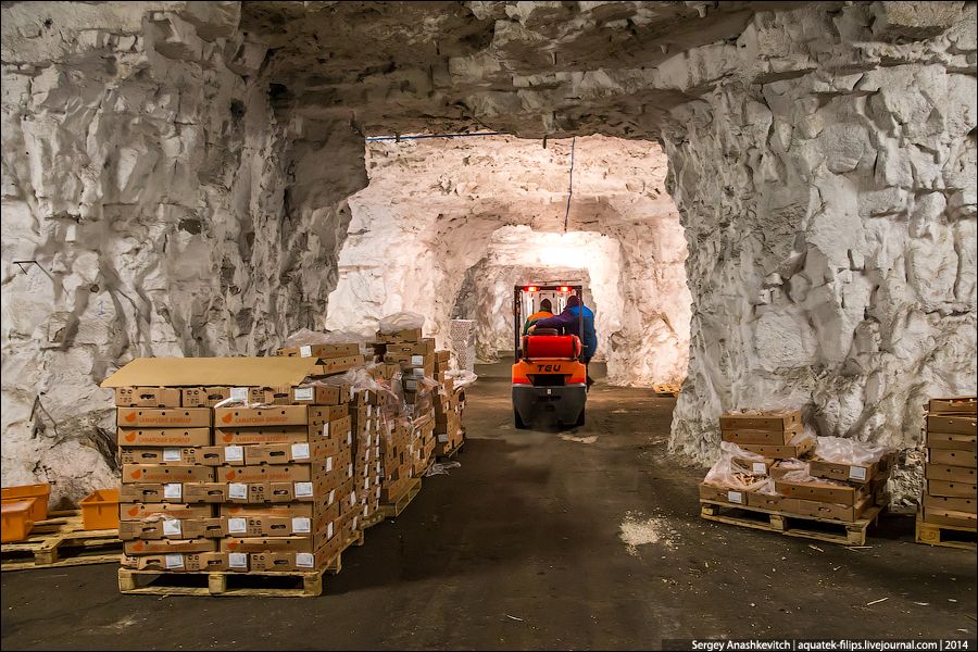 Самарский холодильник /  A giant underground refrigerator