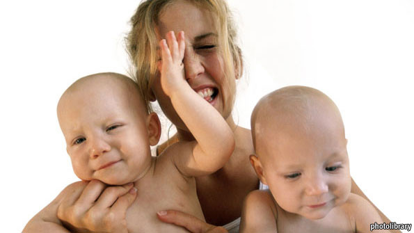5. Рождение близнецов может означать, что их мать проживёт долгую жизнь близнецы, удивительное рядом, факты