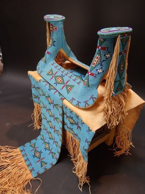 Шайенн из бисера и саш вышитый бисером - пример орнамента седла индейцев интересное, лошади. факты, седла