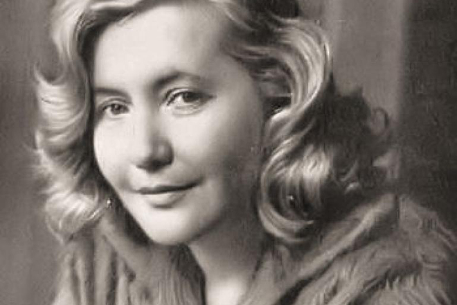 «Ты рядом и всё прекрасно»: Юлия Друнина – поэтесса, которая не смогла жить без любви