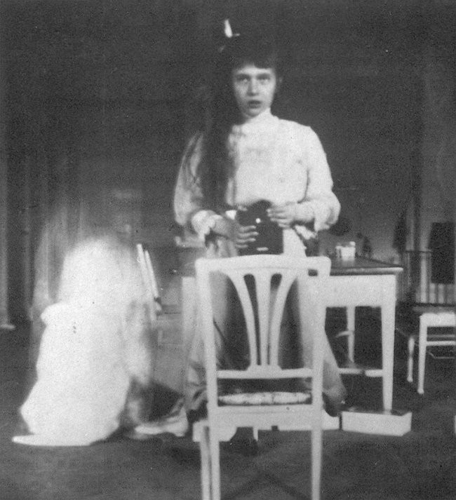 Анастасия Николаевна, великая княжна России, 1914 25 звёздных автопортретов за сто лет