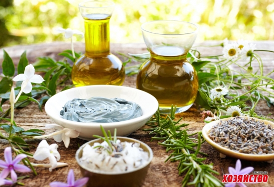 home-herbs-oil.jpg