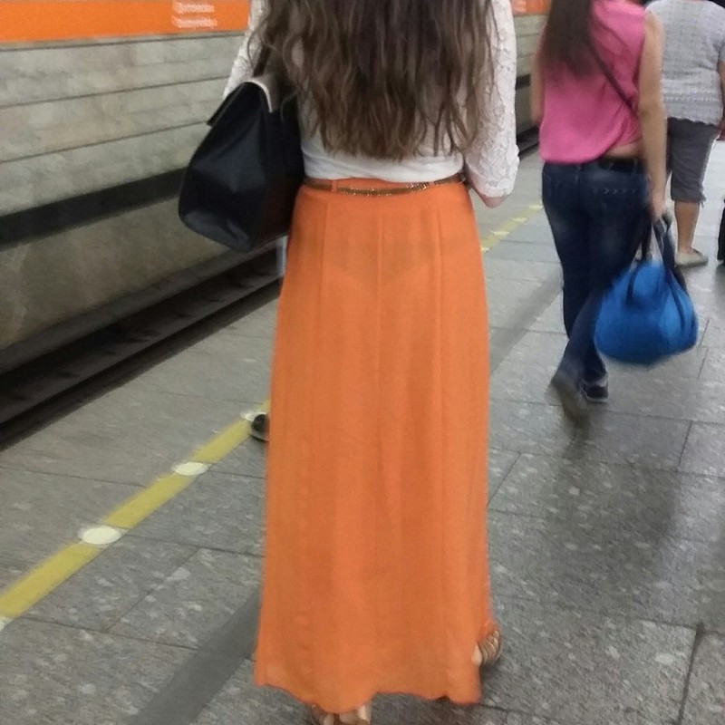 Белье гармонирующие по цвету с сумкой метро, мода, юмор
