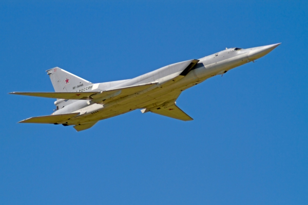 Латвия заявила о девяти российских самолетах, двух кораблях и подлодке у своих границ Латвия заявила о девяти российских самолетах, двух кораблях и подлодке у своих границ