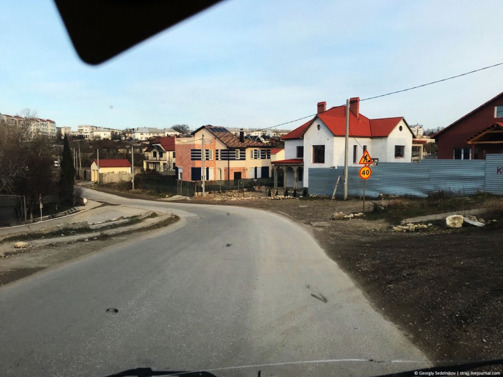 Самая "убитая" дорога Севастополя тогда и сейчас Самая "убитая" дорога Севастополя тогда и сейчас