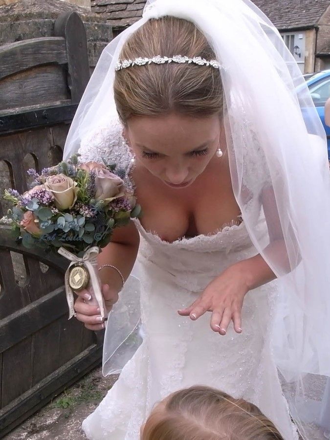 Случайные обнажения невест на свадьбах невеста, платье, свадьба