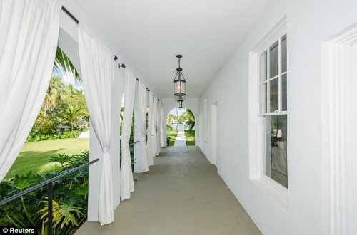 В США продаётся особняк Аль Капоне (8 фото)