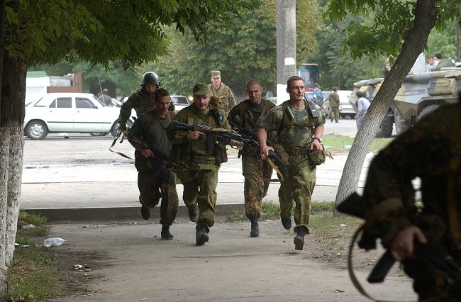 ПЛАМЯ БЕСЛАНА - СПАСАТЕЛЬНАЯ И БОЕВАЯ ОПЕРАЦИЯ ГЛАЗАМИ ВЕТЕРАНОВ «АЛЬФЫ»