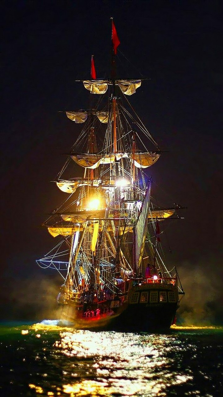 Шелестят паруса кораблей