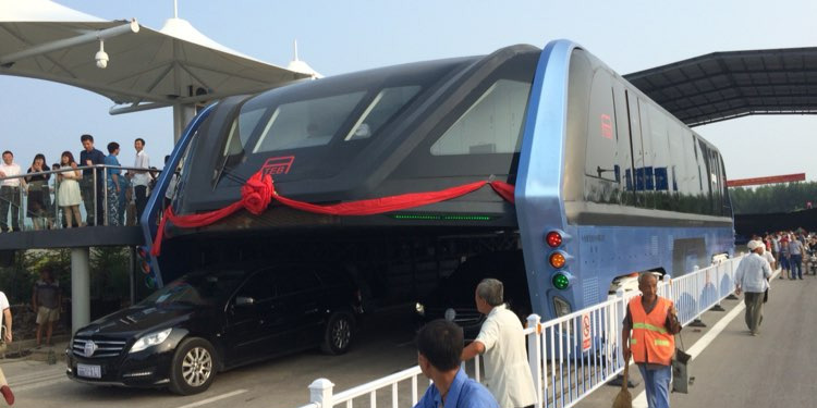 China’s elevated bus project comes to a standstill