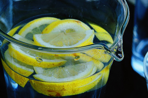 вода-с-лимоном
