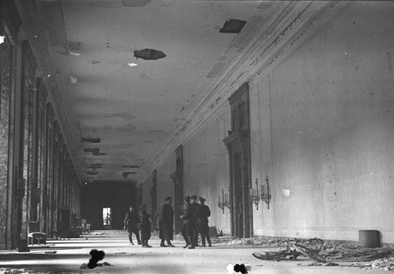 Мультатули Петр: В тот день когда взяли Берлин и фотографии Берлина 1945 Мультатули Петр: В тот день когда взяли Берлин и фотографии Берлина 1945