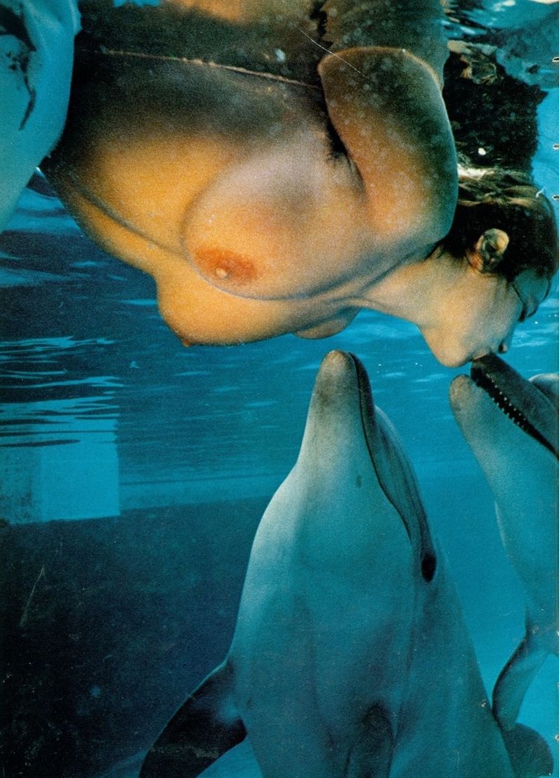 член дельфина в девушке фото 71