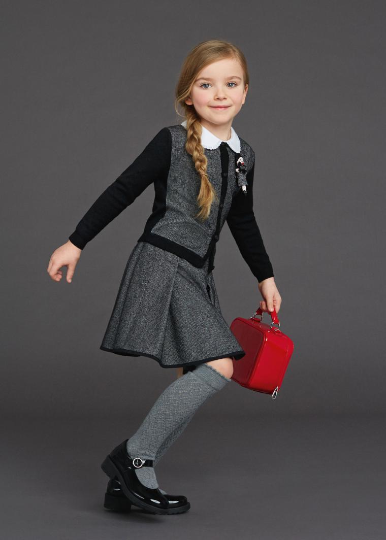 Смотреть School couture 2019: школьная форма от Dolce Gabbana видео Смотреть School couture 2019: школьная форма от Dolce Gabbana видео