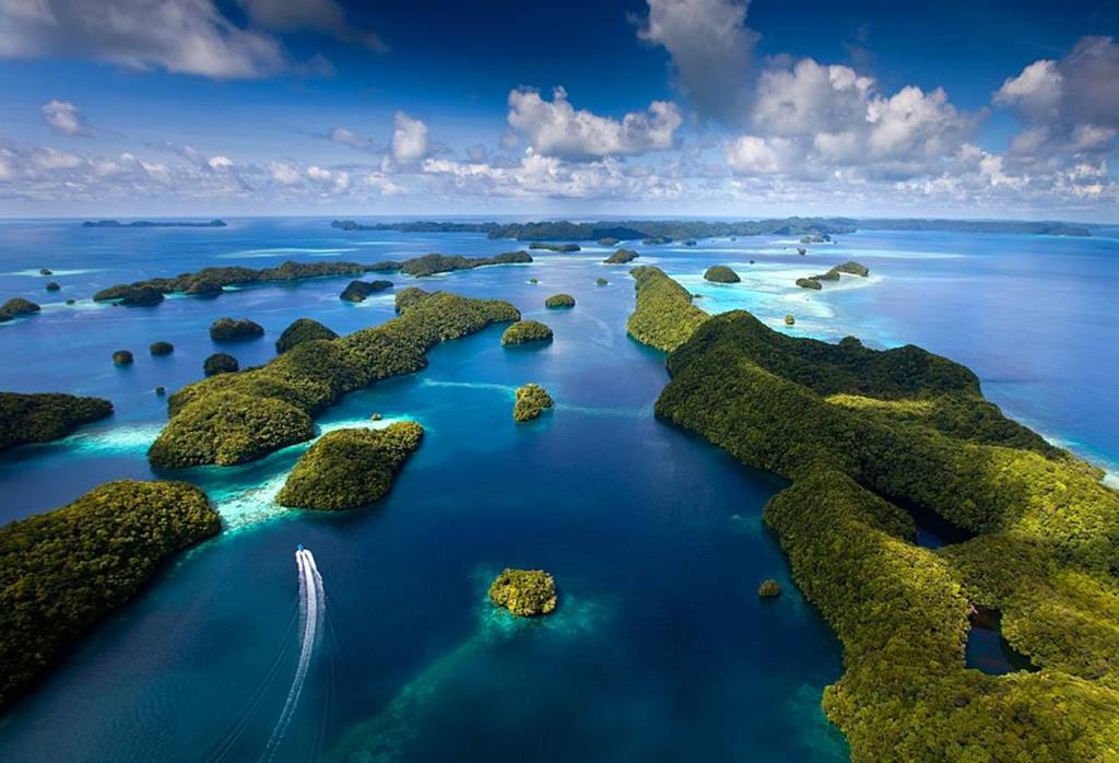 http://zapput.com/uploads/posts/2016-11/1480067647_palau_03.jpg