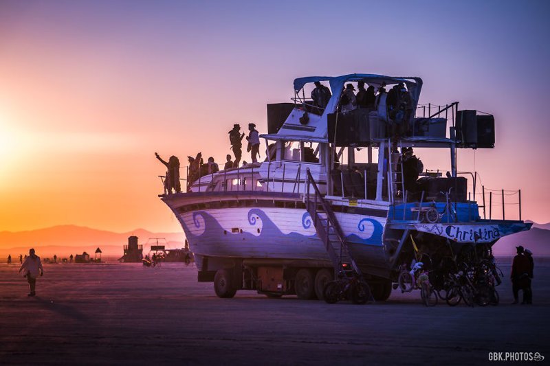 Потрясающие виды Burning Man 2018 в объективе французского фотографа burning man, искусство, красиво, подборка, фестивали, фестивали мира, фото, фотограф