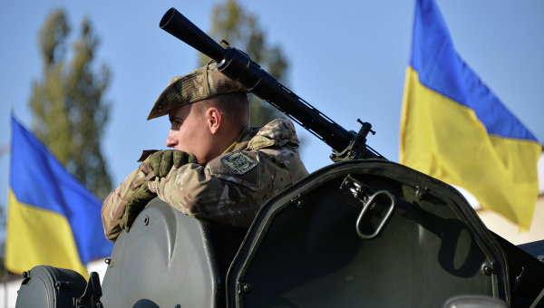 Робертс: переворотом на Украине США хотели воткнуть РФ кинжал в сердце