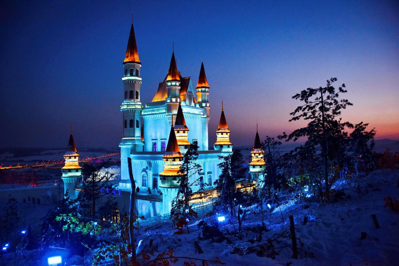 Ледяной замок в Чанчуне, Китай