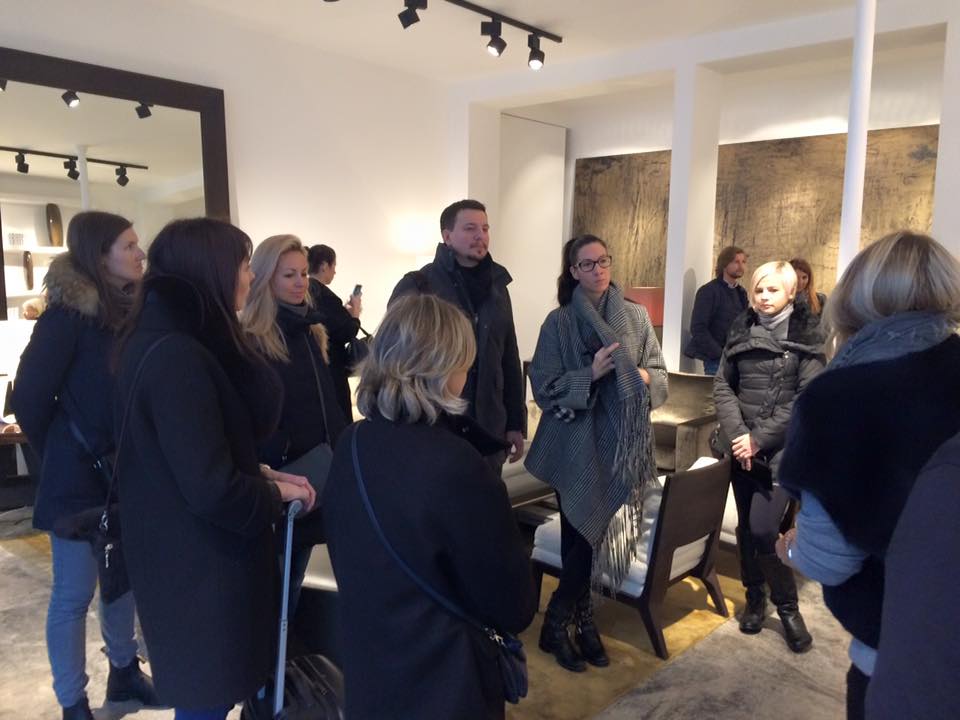 в цветах: Бежевый, Светло-серый, Серый, Фиолетовый, Черный. в .