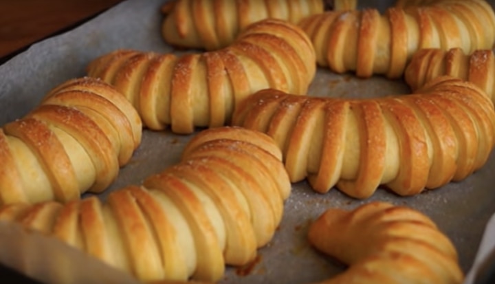 Невероятно вкусные рогалики, которые съедаются за пять минут Невероятно вкусные рогалики, которые съедаются за пять минут