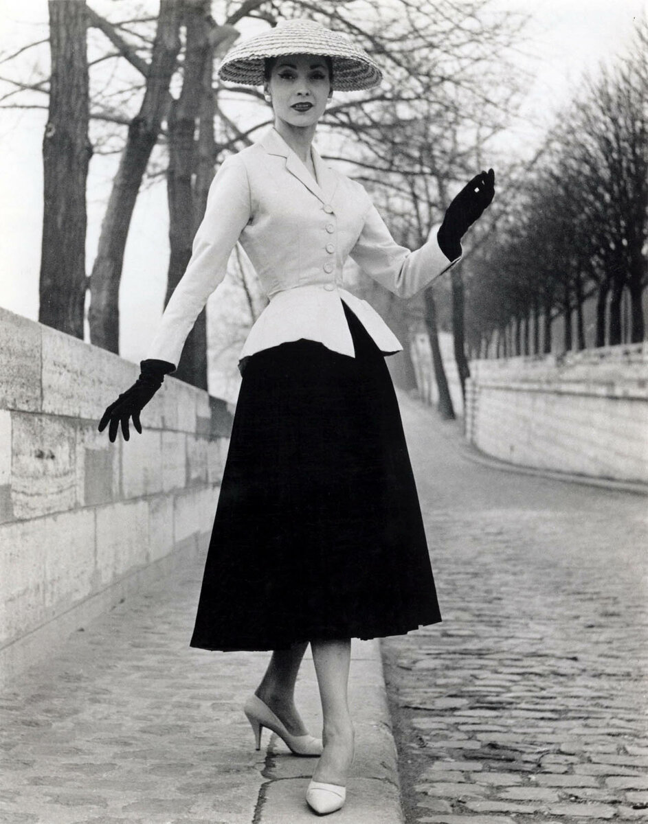 Christian Dior 1946