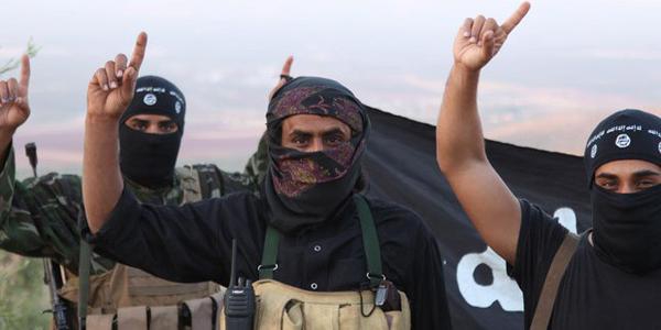 Неучи: ИГ объявило награду за поимку россиян, поместив рядом изображение американца