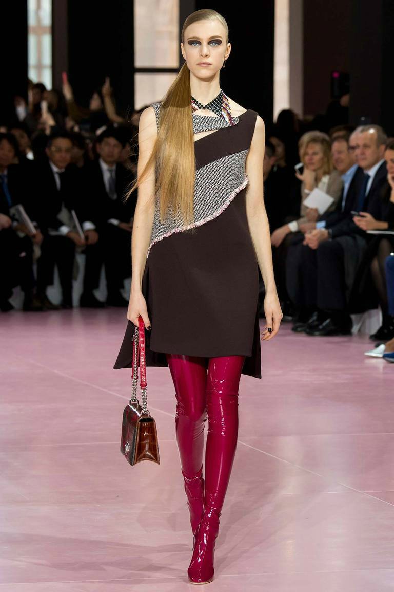 CHRISTIAN DIOR ОСЕНЬ-ЗИМА 2015/2016 CHRISTIAN DIOR ОСЕНЬ-ЗИМА 2015/2016