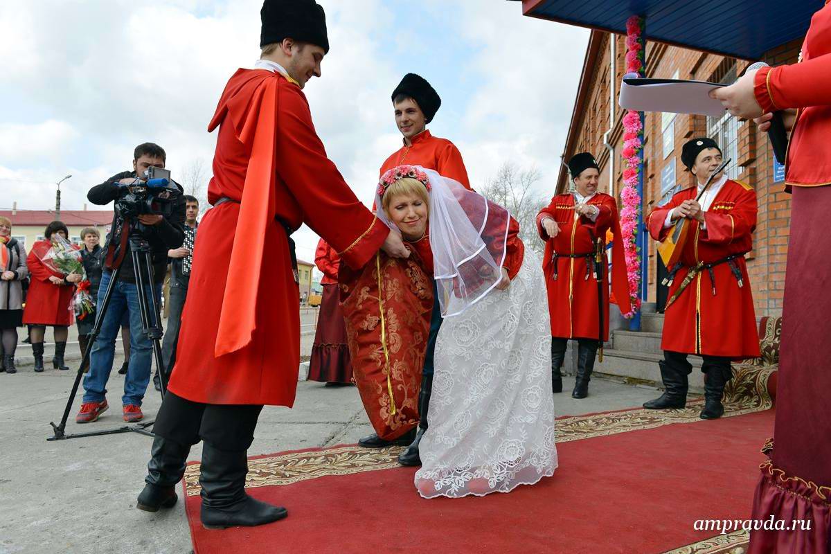 Свадьба в казачьем стиле в селе Тамбовка Амурской области (20)