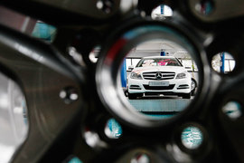 В марте продажи Mercedes-Benz упали впервые за последние шесть лет