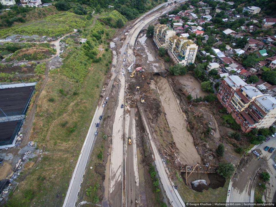 Ужасное наводнение в Тбилиси (ФОТО и ВИДЕО) 
