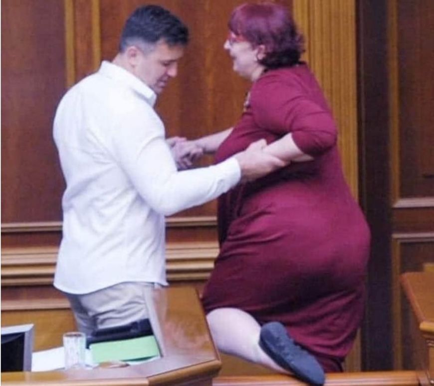 Що несеш, Галю, или Песня о легализаторах