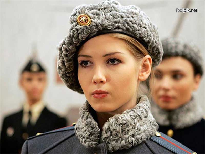 Красивые девушки в военной форме Девушки на службе в армии фото 48