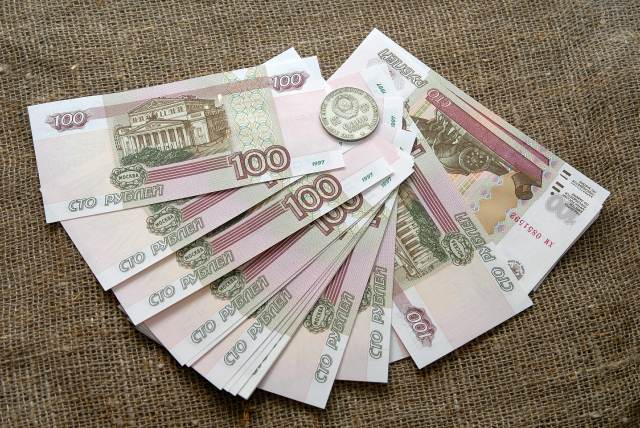 Белорусские реальные зарплаты оказались выше российских