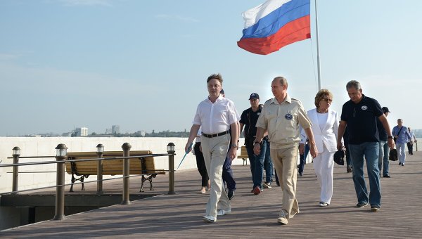 Рабочая поездка президента РФ В.Путина в Крым