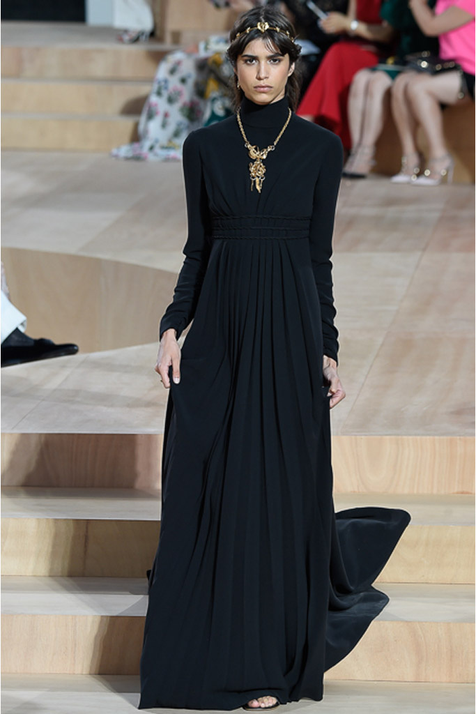 Мистический Рим в коллекции Valentino осень 2015 Couture Мистический Рим в коллекции Valentino осень 2015 Couture