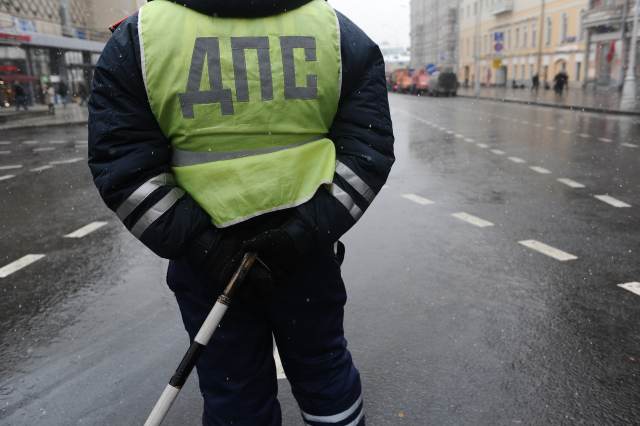 Очевидцы сообщили о дорожном конфликте со стрельбой под Москвой