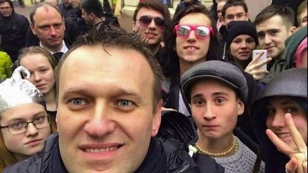 Может Навальный и подлец, но уж точно не Гитлер...