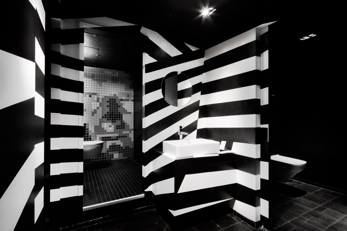 в цветах: Светло-серый, Серый, Черный. в .