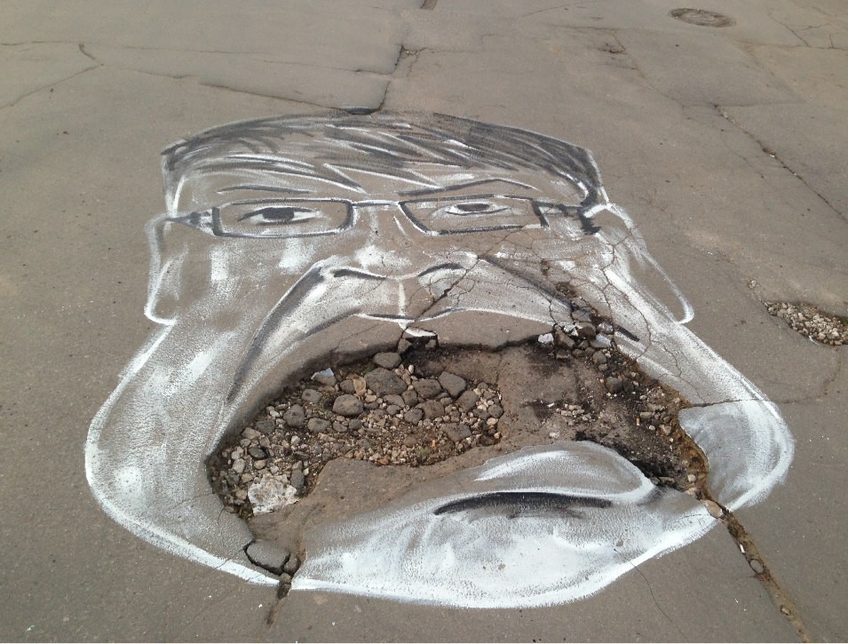 Ямы на дорогах Рязани украсили карикатурами на мэра авто, акция, дороги, рязань, ямы