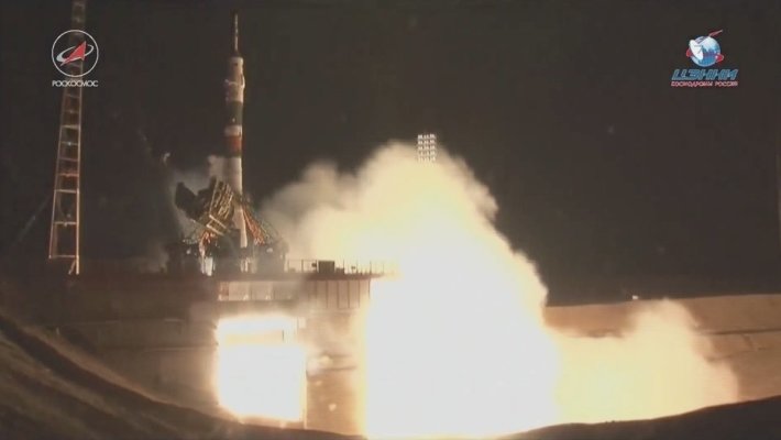 К МКС с Байконура полетела ракета с астронавтами и космонавтом