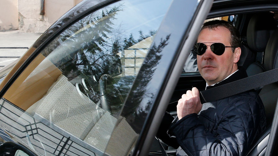 ГИБДД Камчатки перед приездом Медведева выпустила памятку для водителей