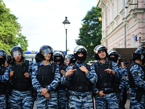 В мэрии Москвы заметили митинг мусульман: просто "люди выражают эмоции" и там "нет никаких плакатов"