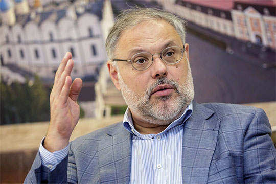 Михаил Хазин: «Единственный способ обеспечить себе спокойную старость: родить много детей, которые потом будут вас кормить» Михаил Хазин: «Единственный способ обеспечить себе спокойную старость: родить много детей, которые потом будут вас кормить»