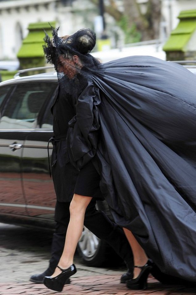 Как Одеться На Похороны Женщине Зимой Фото