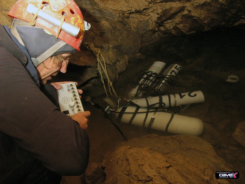 Corvo Cave - a caverna mais profunda do mundo Corvo Cave, Abkhazia, no mundo, caverna
