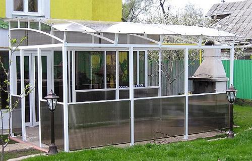 Прочная беседка из поликарбоната