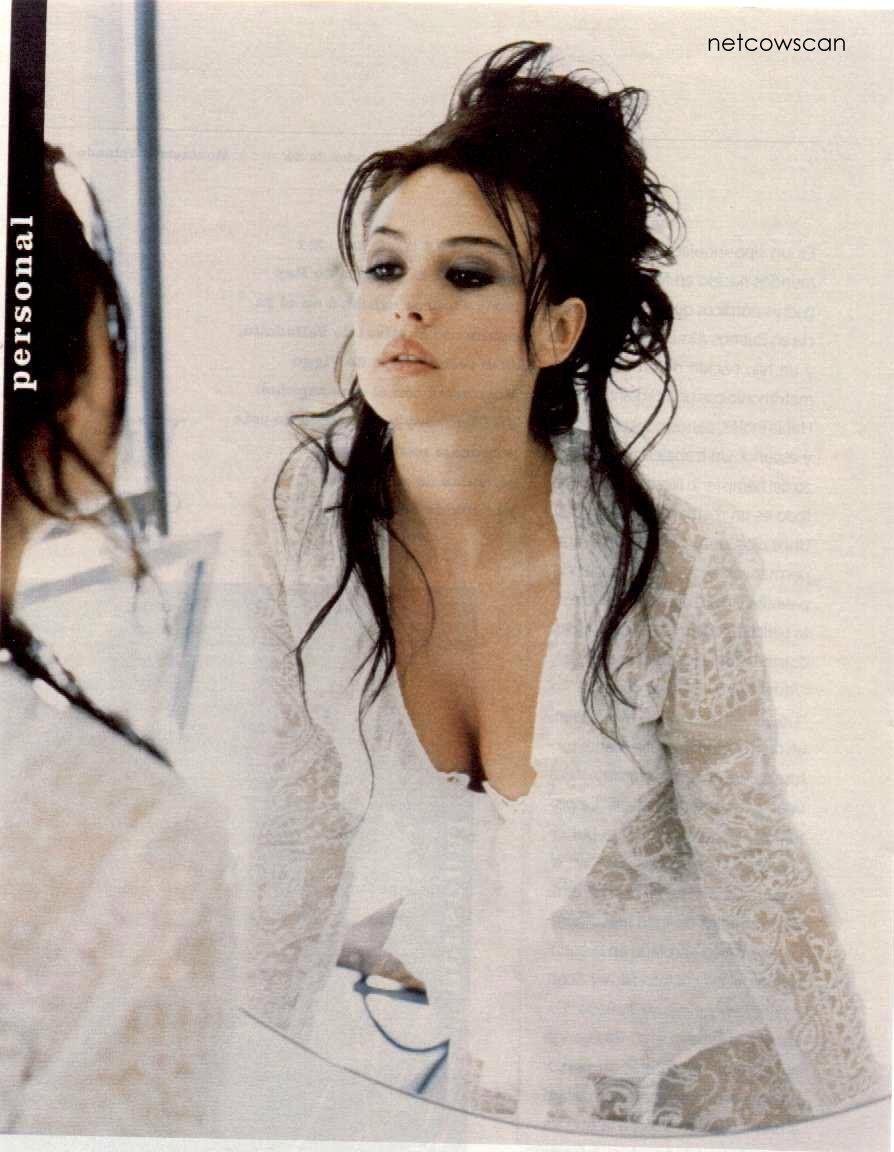   Monica Bellucci (29 )